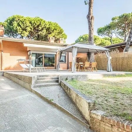 Pineta House Lignano Free Parking-Beach-Garden Lignano Sabbiadoro Exterior photo